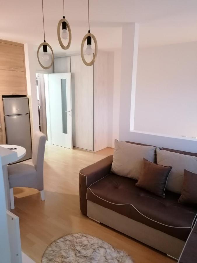 Emili Apartman Jagodina Exterior photo